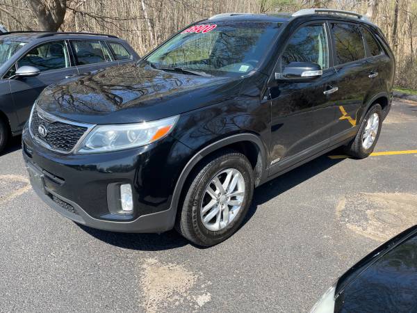 2015 Kia Sorento AWD ex Low Miles EXCELLENT shape! for sale in Rochester , NY – photo 3