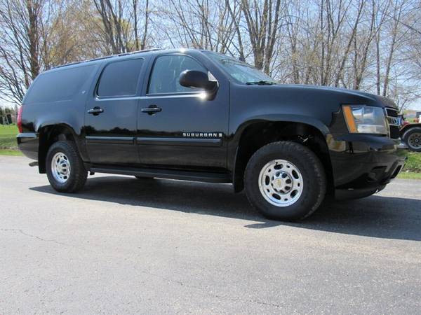 2007 Chevy Suburban 2500 LT - - by dealer - vehicle for sale in Appleton, WI – photo 5
