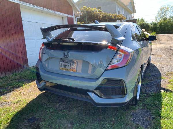 2017 Honda Civic hatchback ex for sale in Rochester, PA – photo 6