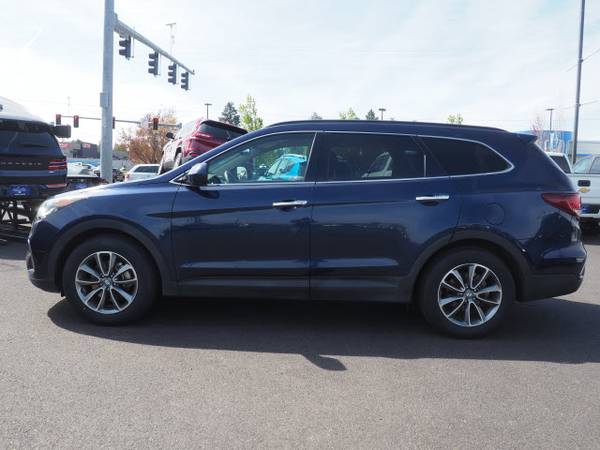 2017 Hyundai Santa Fe SE - - by dealer - vehicle for sale in Bend, OR – photo 7