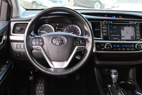 Certified Pre-Owned 2019 Toyota Highlander XLE SUV at WONDRIES for sale in ALHAMBRA, CA – photo 23
