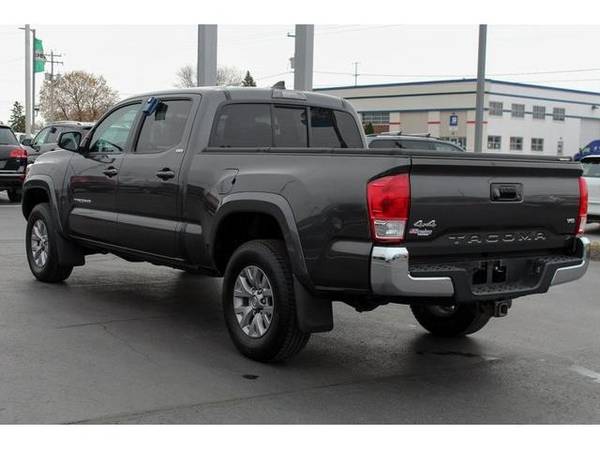 2016 Toyota Tacoma truck SR5 - Toyota Black - - by for sale in Green Bay, WI – photo 12