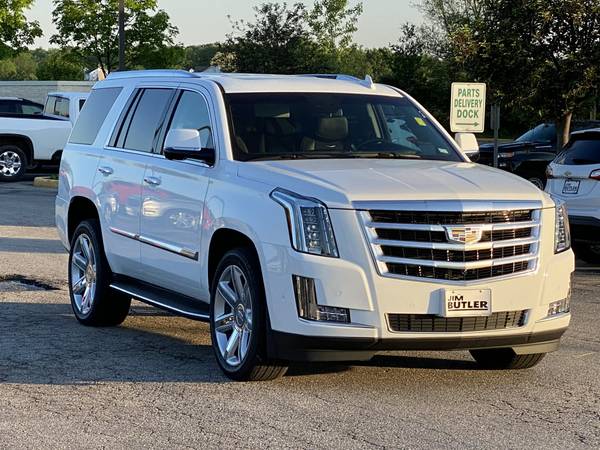 2018 Cadillac Escalade Luxury - - by dealer - vehicle for sale in Fenton, MO – photo 16