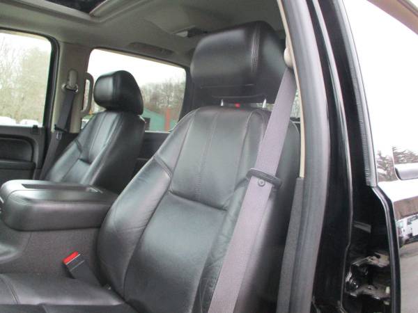 2011 Chevrolet Avalanche 4x4 4WD Chevy Truck LT Z71 Heated Leather for sale in Brentwood, MA – photo 19