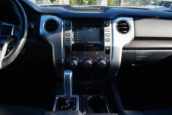 2019 Toyota Tundra SR5 4x4 4dr CrewMax Cab Pickup SB (5.7L V8)... for sale in Miami, FL – photo 16