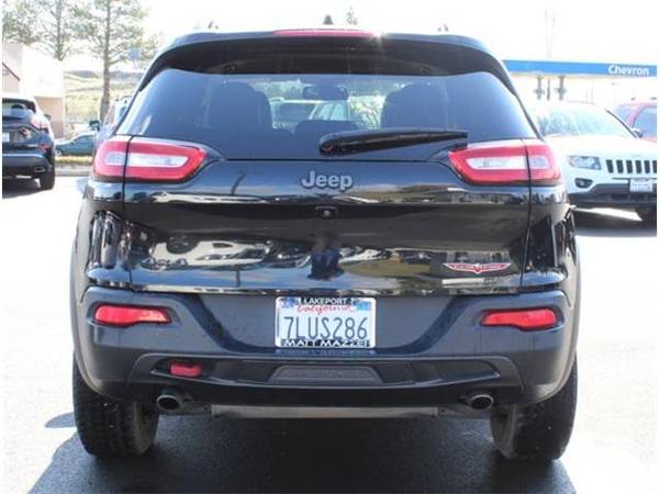 2015 Jeep Cherokee SUV Trailhawk (Brilliant Black Crystal for sale in Lakeport, CA – photo 10