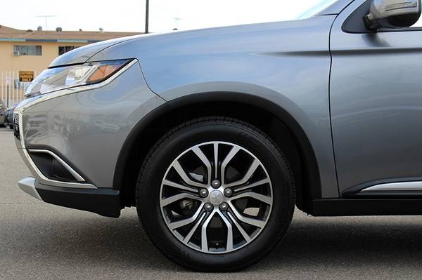2018 MITSUBISHI OUTLANDER SE **$0 - $500 DOWN. *BAD CREDIT 1ST TIME... for sale in North Hollywood, CA – photo 21