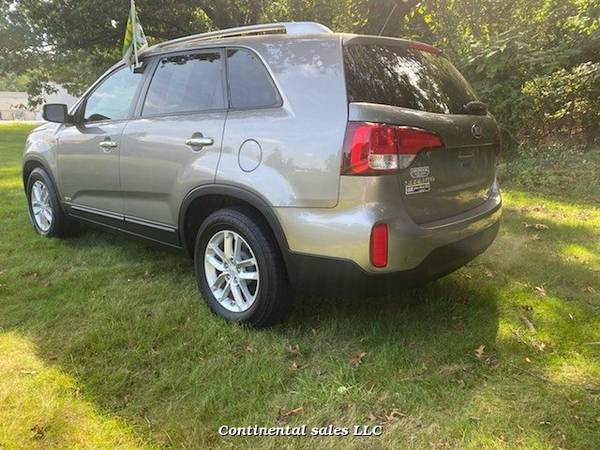 sold 2014 Kia Sorento LX AWD Automatic - - by dealer for sale in Wallingford, MA – photo 2