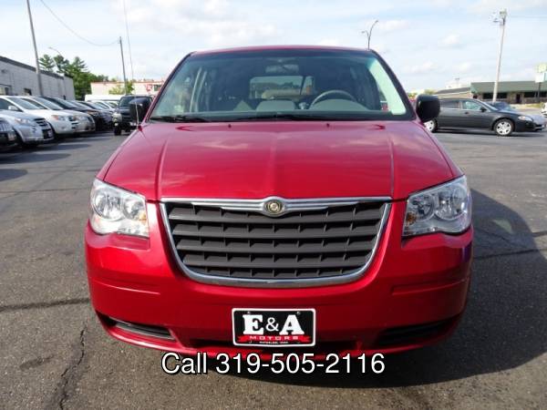 2008 Chrysler Town & Country 4dr Wgn LX - cars & trucks - by dealer... for sale in Waterloo, IA – photo 9