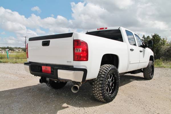 2014 CHEVROLET 2500 LT 4x4 - LOW MILES- DIESEL- COGNITO- NEW 20s &... for sale in Liberty Hill, IA – photo 12