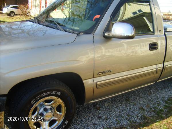 2002 Chevy Silverado V-6 - cars & trucks - by owner - vehicle... for sale in Springfield, IL – photo 2