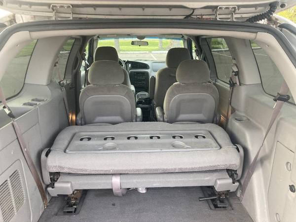 2003 Ford Windstar 3rd row seating for sale in South Lyon, MI – photo 9