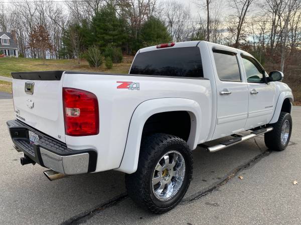 ** 2010 CHEVY SILVERADO 1500 Z71 CREW CAB SHORT BED LIFTED 4X4 ** -... for sale in Plaistow, MA – photo 5