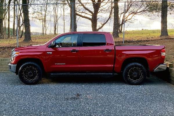 2017 Toyota Tundra CrewMax SR5 Pickup 4D 5 1/2 ft Pickup - cars &... for sale in Finksburg, MD – photo 7