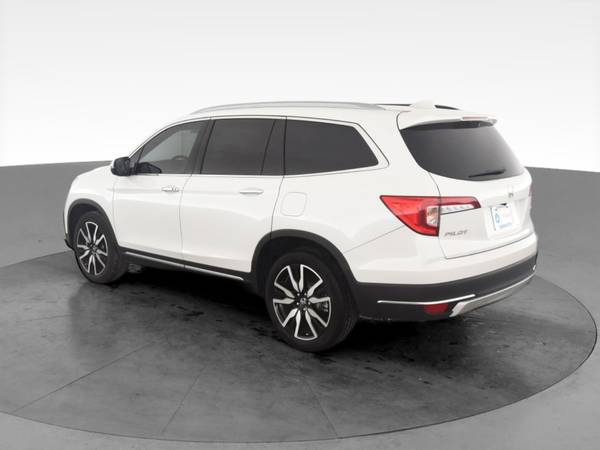2020 Honda Pilot Touring Sport Utility 4D suv White - FINANCE ONLINE... for sale in Washington, District Of Columbia – photo 7