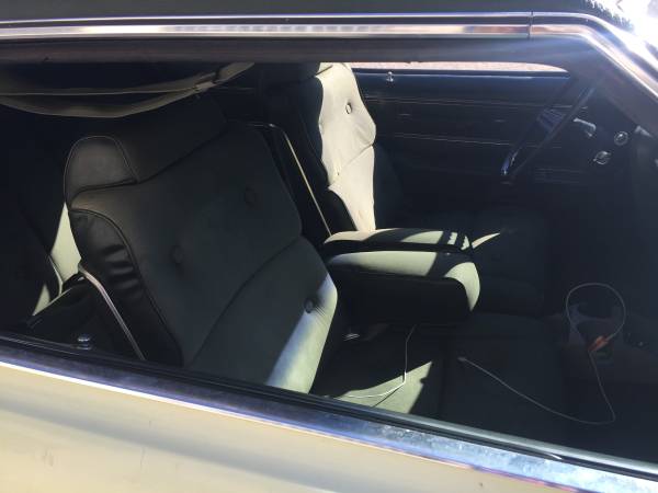 RARE 72 Ford Thunderbird, Power Windows, Daily Driver, 8, 000 OBO for sale in Houston, TX – photo 16