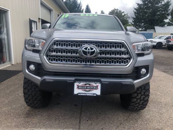 2017 Toyota Tacoma 4WD TRD Off Road 4x4 4dr Access Cab 6.1 ft LB... for sale in Camas, OR – photo 9