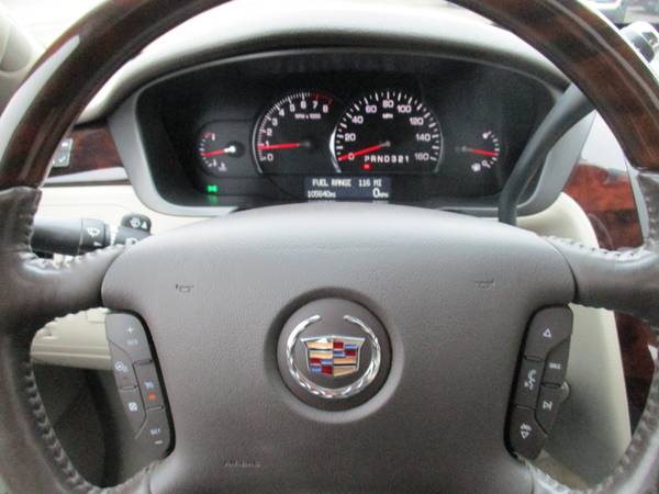 PREMIUM LUXURY! HEATED SEATS & STEERING WHEEL! 2009 CADILLAC DTS -... for sale in Foley, MN – photo 20