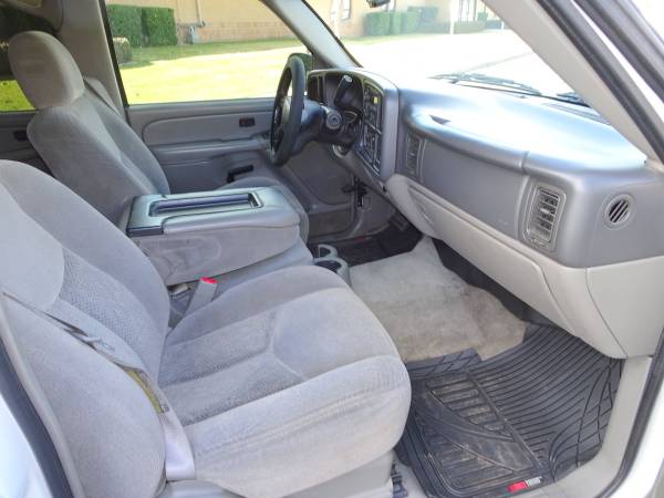 2005 Chevy Suburban 1500 NEW Transmission CLEAN Title 9 seats for sale in Saint George, UT – photo 13