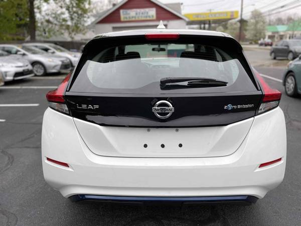 2018 Nissan LEAF S ALL ELECTRIC 151 MILES DC FAST CHARGING 16000 for sale in Walpole, RI – photo 7