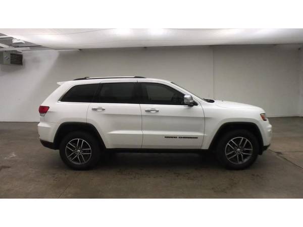 2018 Jeep Grand Cherokee 4x4 4WD SUV Limited - cars & trucks - by... for sale in Kellogg, MT – photo 9
