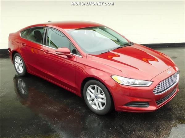 2016 Ford Fusion SE 6, 000 miles - - by dealer for sale in Cedar Rapids, IA – photo 4