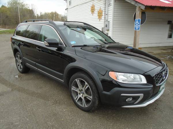 2014 Volvo XC70 t6 Premier AWD - - by dealer - vehicle for sale in Leicester, VT – photo 3