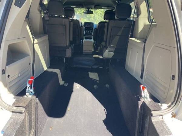 2018 Dodge Grand Caravan SXT Handicap Wheelchair rear entry for sale in dallas, GA – photo 4