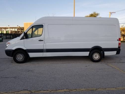 2011 Freightliner Sprinter 2500 170 Wheel Base LOW MILES for sale in Burbank, IL – photo 4