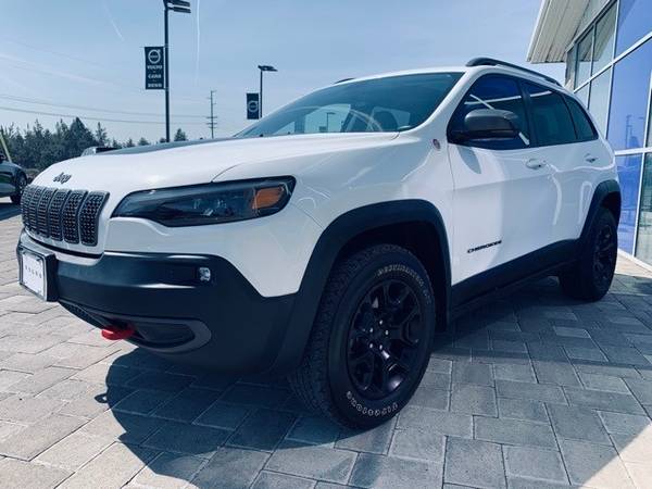 2019 Jeep Cherokee 4x4 4WD Trailhawk SUV - - by dealer for sale in Bend, OR – photo 3