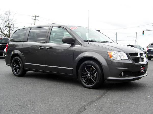 ► 2019 DODGE GRAND CARAVAN SXT - 7 PASS, LEATHER, BACKUP CAM, ALLOYS... for sale in Feeding Hills, CT – photo 7