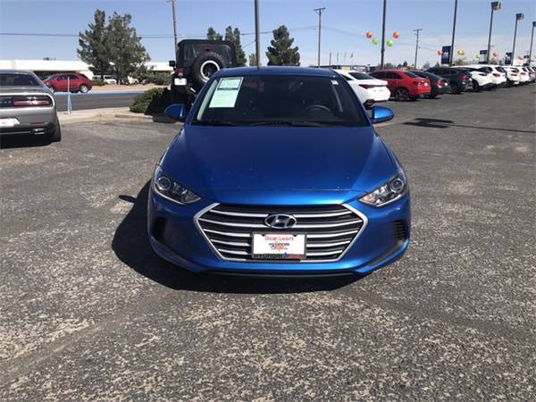 2018 Hyundai Elantra SE sedan Electric Blue Metallic - cars & trucks... for sale in El Paso, TX – photo 2