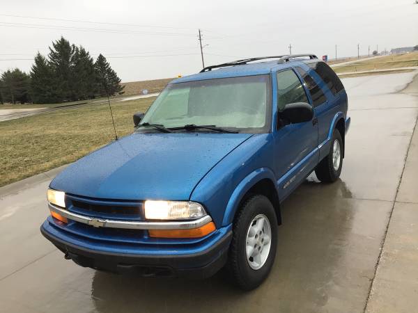 Blue 2000 Chevy Blazer 4x4 (119, 000 Miles) - - by for sale in Dallas Center, IA – photo 17
