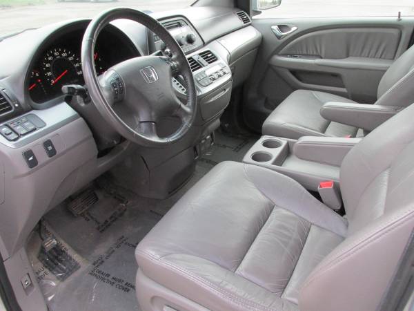 2010 Honda Odyssey EX-L (Clean/Loaded!)WE FINANCE! - cars & trucks -... for sale in Shakopee, MN – photo 6