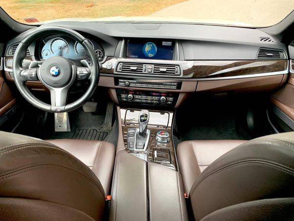 2016 BMW 5 Series 4dr Sdn 535i xDrive AWD 329 / MO for sale in Franklin Square, NY – photo 16