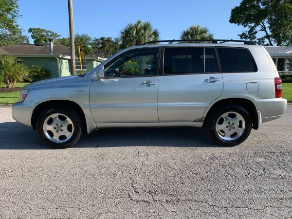 2006 Toyota Highlander AWD Excellent Condition - - by for sale in Clearwater, FL – photo 4