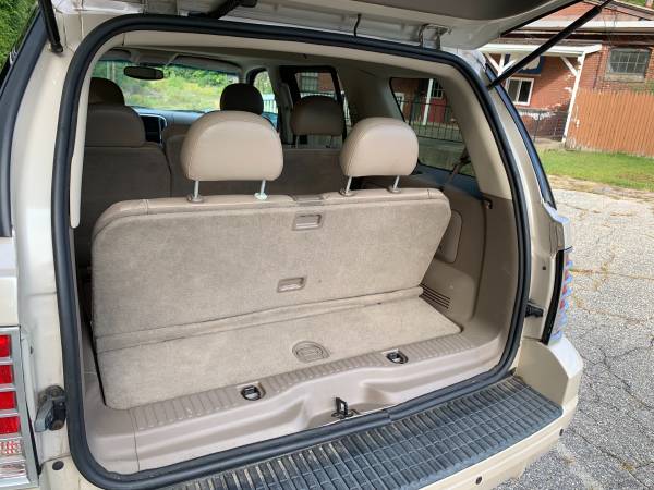 2005 mercury mountaineer (new tranny) for sale in North Grosvenordale, CT – photo 8