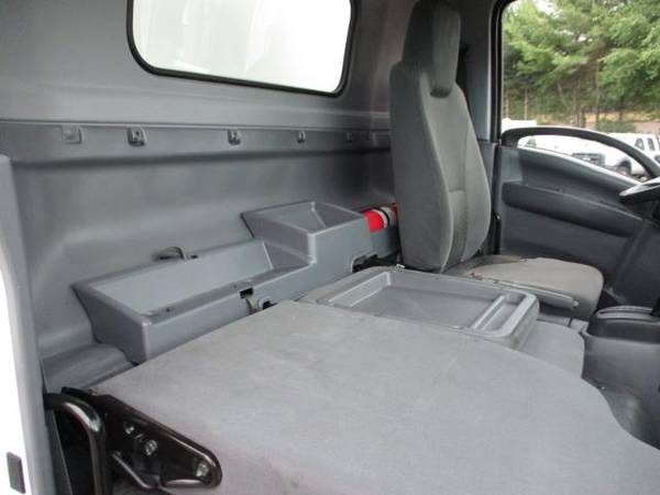 2014 Isuzu NPR 23 FOOT BOX TRUCK ** SIDE DOOR ** LIFTGATE - cars &... for sale in South Amboy, PA – photo 18