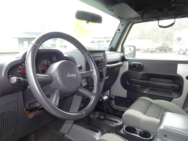 2007 Jeep Wrangler Unlimited X 4WD - - by dealer for sale in Spencerport, NY – photo 9