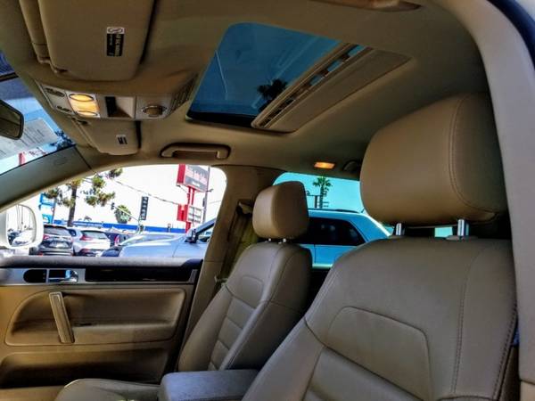 2010 Volkswagen Touareg 4dr VR6 "FAMILY OWNED BUSINESS SINCE 1991" for sale in Chula vista, CA – photo 12