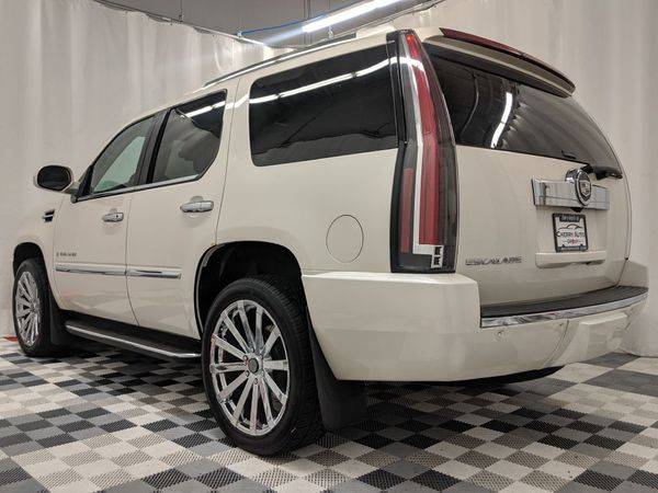 2007 CADILLAC ESCALADE LUXURY for sale in North Randall, OH – photo 4