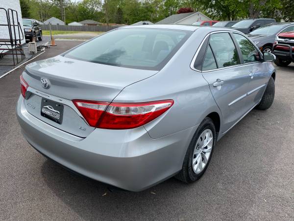 2015 TOYOTA CAMRY LE 4DR SEDAN - - by dealer - vehicle for sale in Springfield, IL – photo 4