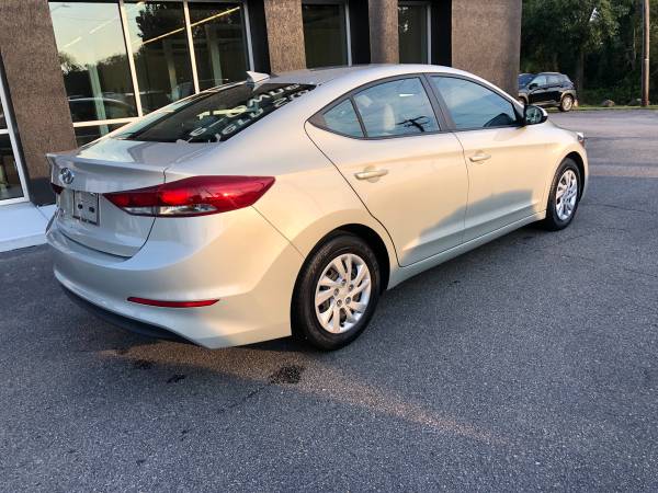 2017 HYUNDAI ELANTRA SE (ONE OWNER CLEAN CARFAX 15,000 MILES)NE for sale in Raleigh, NC – photo 3
