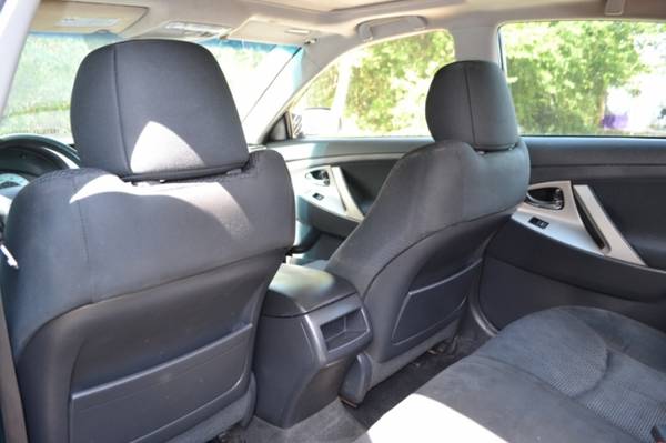 2011 Toyota Camry 4dr Sdn I4 Auto LE with Bi-level center console... for sale in Arlington, TX – photo 19