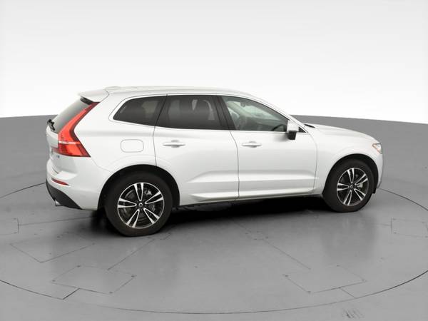 2020 Volvo XC60 T6 Momentum Sport Utility 4D suv Silver - FINANCE -... for sale in Washington, District Of Columbia – photo 12