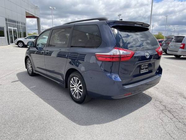 2020 Toyota Sienna Xle - - by dealer - vehicle for sale in Somerset, KY – photo 9