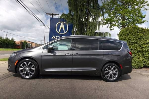 2018 Chrysler Pacifica Limited - - by dealer - vehicle for sale in Fife, WA – photo 7