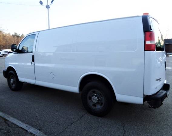 2012 Chevy Chevrolet Express 2500 Cargo Van Bins Drawers Well for sale in Hampton Falls, NH – photo 5