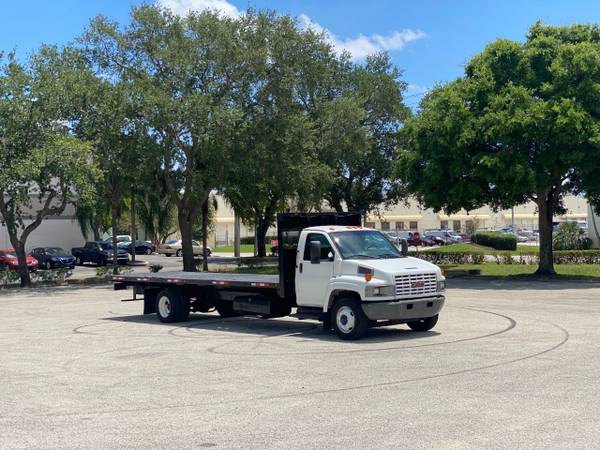 2005 GMC C5500 24 Foot Flatbed 8 1L Gas - - by for sale in West Palm Beach, FL – photo 19