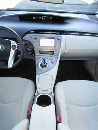 2013 Toyota Prius Two - cars & trucks - by dealer - vehicle... for sale in Santa Cruz, CA – photo 12
